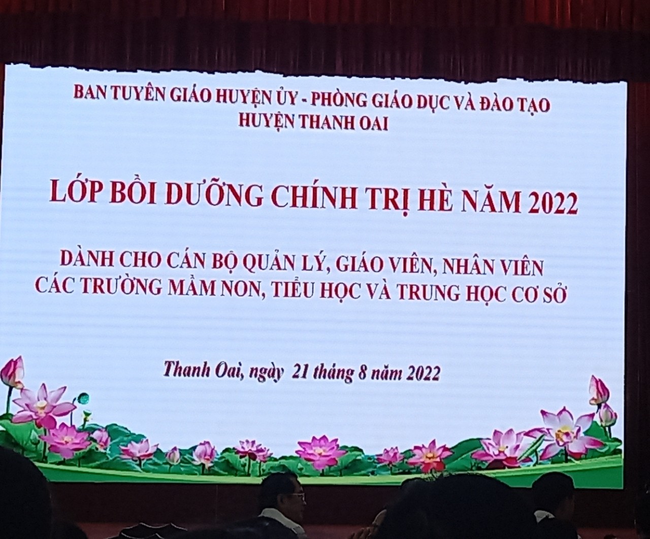 Học chính trị hè 2022