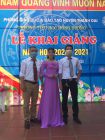 Hình ảnh cô tổng phụ trách và 2 thầy trong ngày khai giảng năm học mới 2020-2021