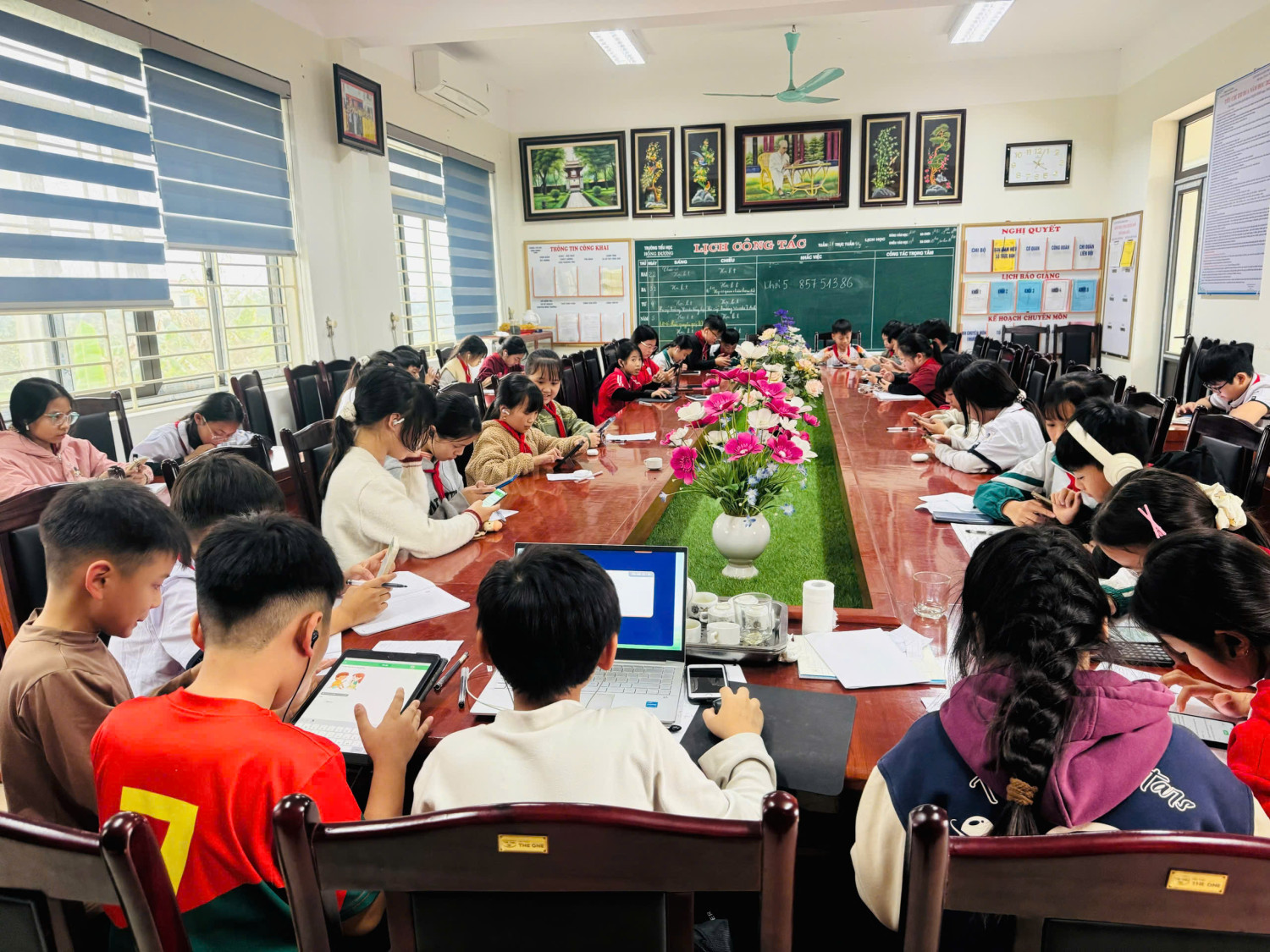 TRƯỜNG TH HỒNG DƯƠNG TỔ CHỨC CUỘC THI “ĐẤU TRƯỜNG TOÁN HỌC VIOEDU” TỔNG HỢP- TOÁN; TIẾNG ANH DÀNH CHO HỌC SINH TỪ  KHỐI 1 ĐẾN KHỐI 5